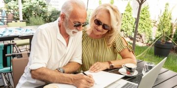 Personal Finance Tips for US Retirees: Secure Your Retirement - Cover Image