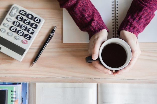 IRS Overtime Rule 2025: How It Changes Your 401(k)